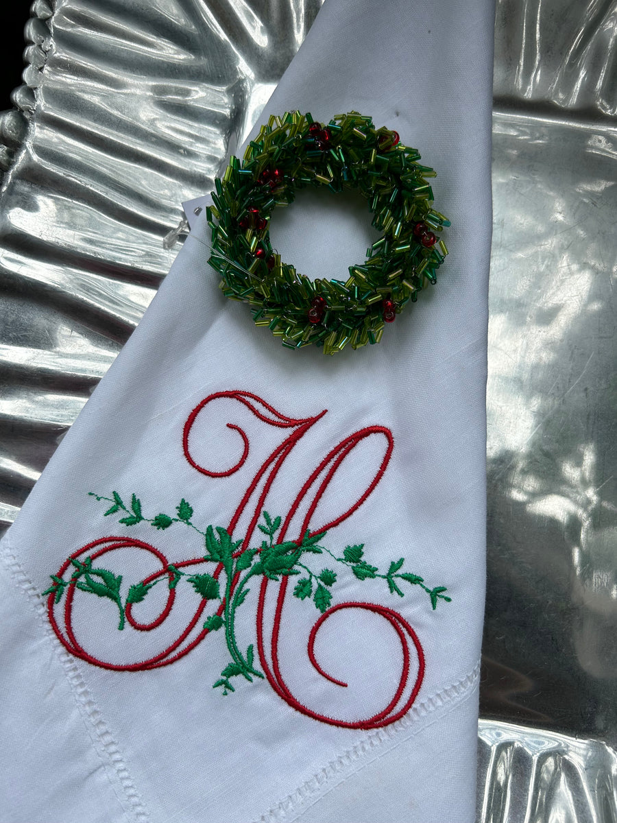 BEADED CHRISTMAS WREATH NAPKIN RING – Orient Expressed, image size:900x1200