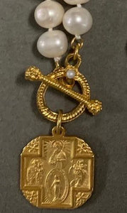 NECKLACE TOGGLE, PEARL WITH CROSS