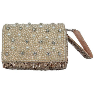 BEADED PEARL WRISTLET