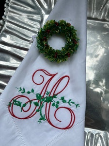 BEADED CHRISTMAS WREATH NAPKIN RING