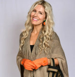 FUCHSIA ULTRASUEDE TOUCHSCREEN GLOVES WITH FUR BALL