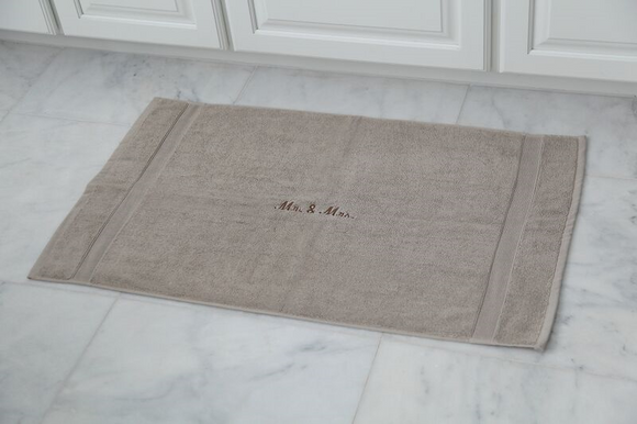EMBROIDERED BATH MAT 2PC TAUPE SET