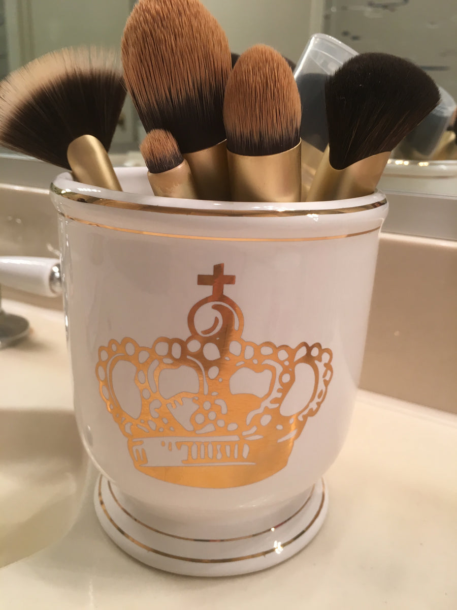 GOLD CROWN CACHEPOT – Orient Expressed