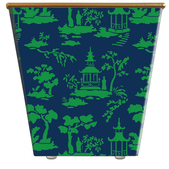 HEDGE FARM CANDLE IN CHINOISERIE TOILE CACHE POT